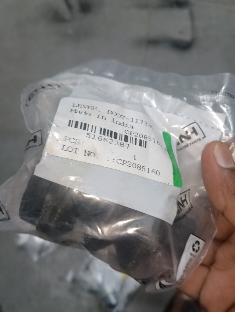 51662387-LEVER, BOOT-117330