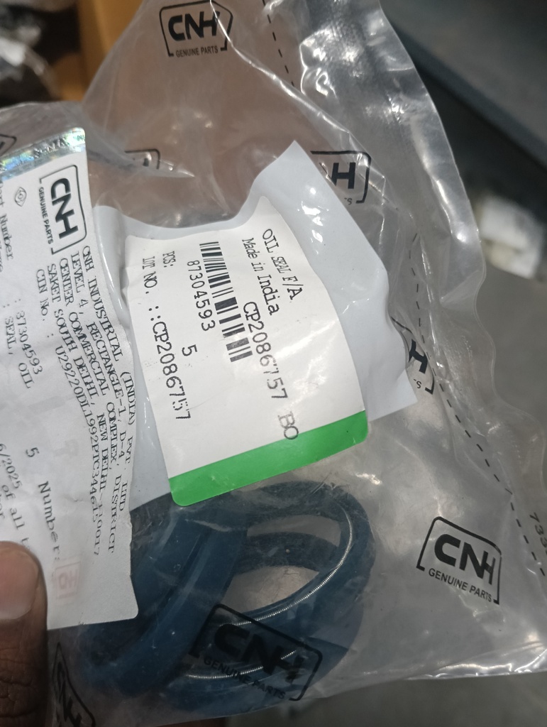 87304593-OIL SEAL F/A