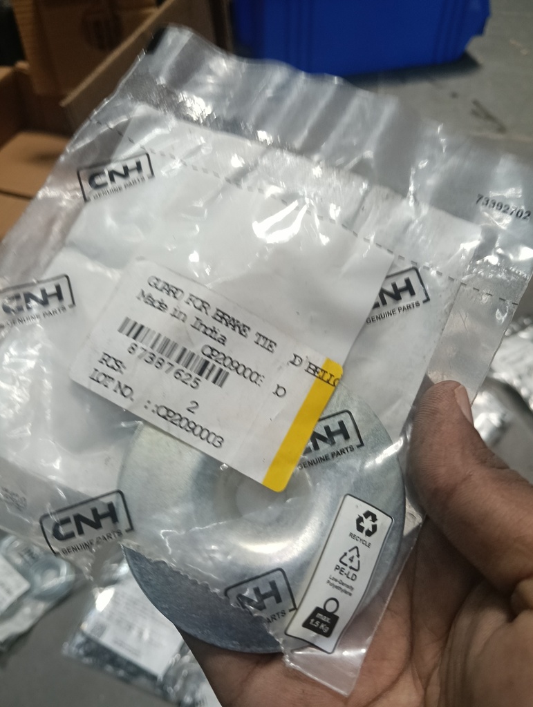 87387625-GUARD FOR BRAKE TIE ROD BELLO